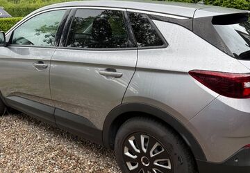 Opel Grandland (X) 115.247 km 12.500 &euro; Jerrishoe 24963