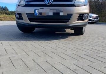 VW Tiguan 180.620 km 7.850 &euro; Schuby 24850