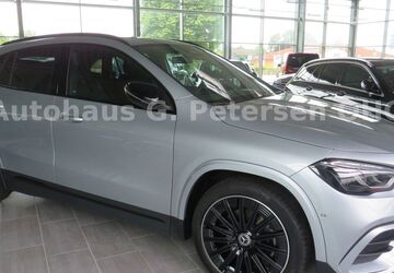Mercedes-Benz GLA 200 10.140 km 41.900 &euro; Silberstedt 24887