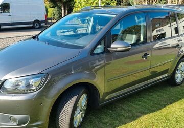 VW Touran 234.800 km 7.900 &euro; Rantrum 25873