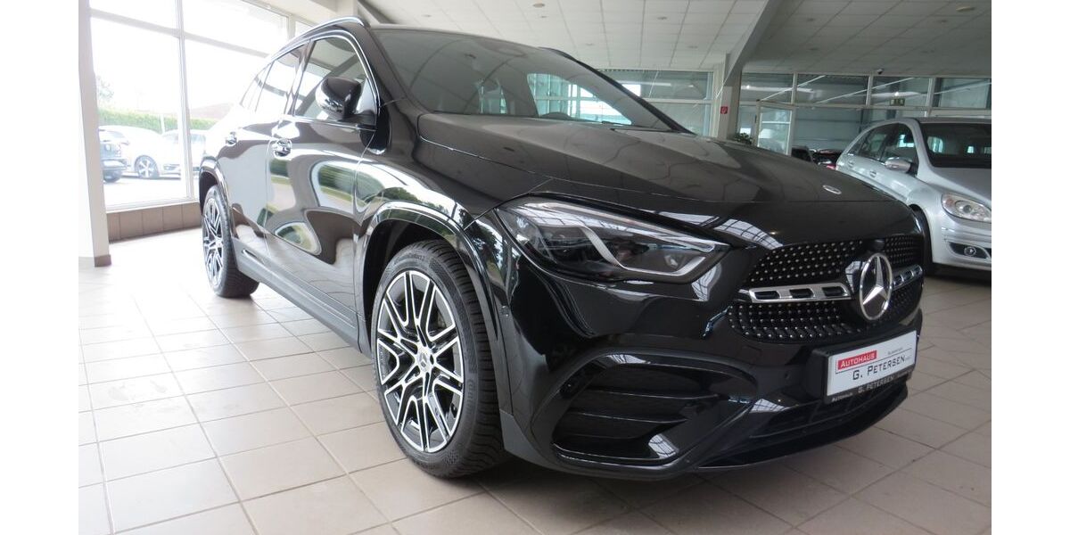 Mercedes-Benz GLA 200 13.700 km 41.900 &euro; Silberstedt 24887