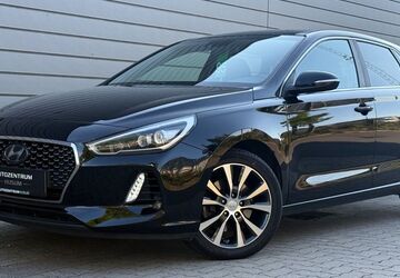 Hyundai i30 46.631 km 13.990 &euro; Husum 25813